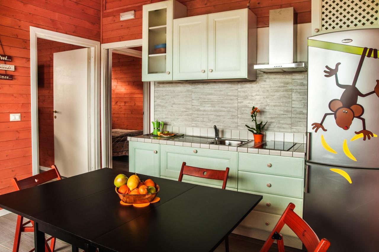 Mandorleo Apartment *
